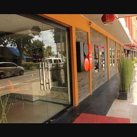 Pundi Rejeki Hotel Jambi Exterior photo